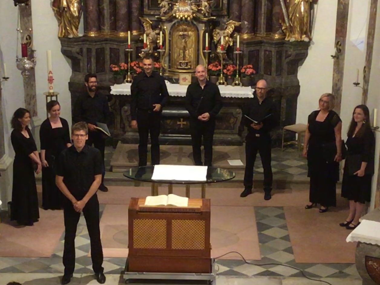 Ensemble Iuventus Cantat & Rosarum Flores