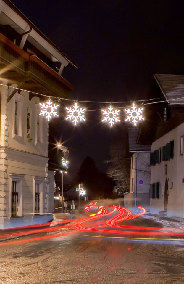 Weihnachtsbeleuchtung in Igls; Foto Klaus Defner